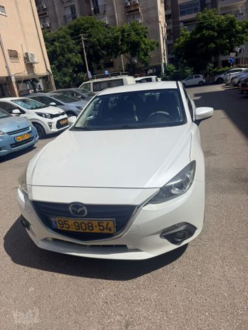 מאזדה 3
