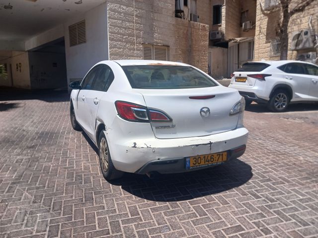 מאזדה 3