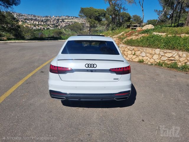 אאודי A4