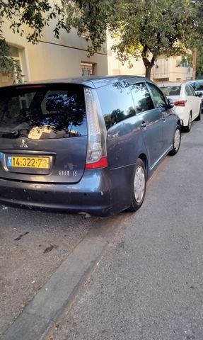 מיצובישי גרנדיס