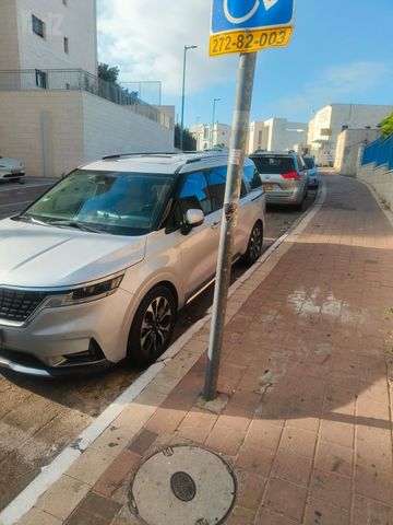מודעת רכב קיה קרניבל
