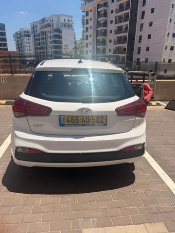 יונדאי i20