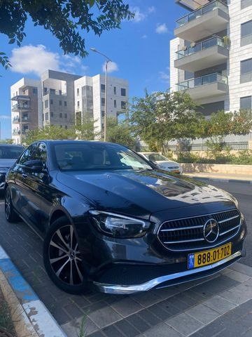 מודעת רכב מרצדס-בנץ E-class