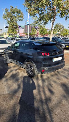 פיג'ו 3008