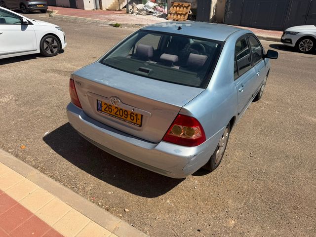 טויוטה קורולה
