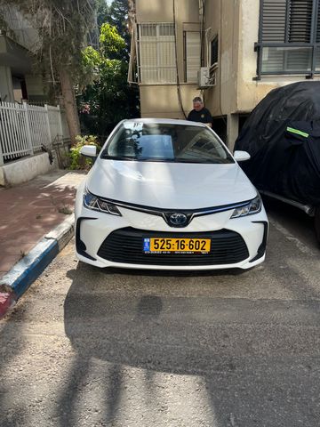 טויוטה קורולה