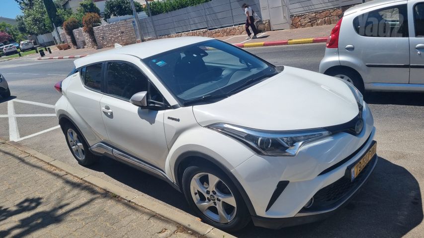 טויוטה C-HR