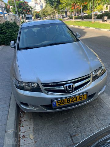 מודעת רכב הונדה אקורד