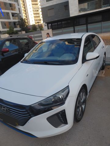 יונדאי איוניק