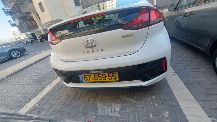 יונדאי איוניק