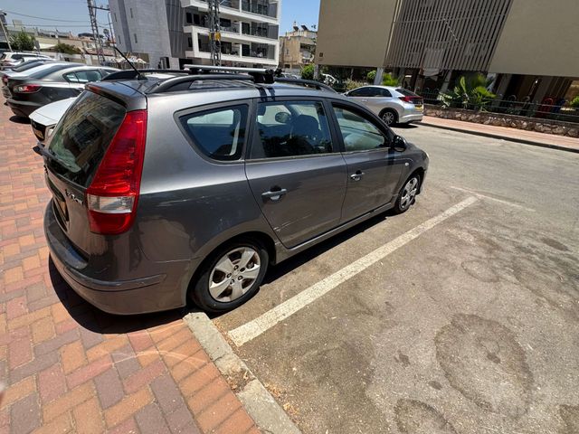 יונדאי i30