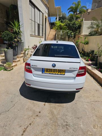 סקודה אוקטביה