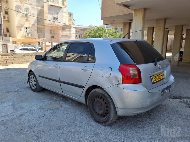 טויוטה קורולה