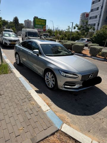 וולוו S90