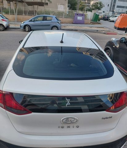 יונדאי איוניק