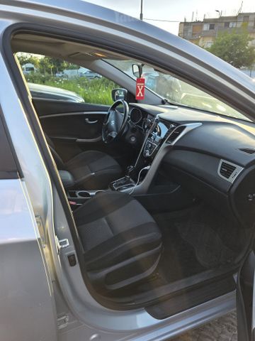יונדאי i30