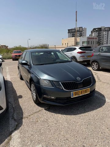 סקודה אוקטביה