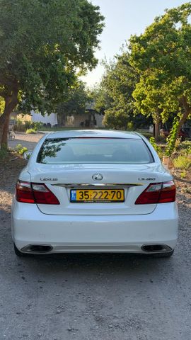 לקסוס LS