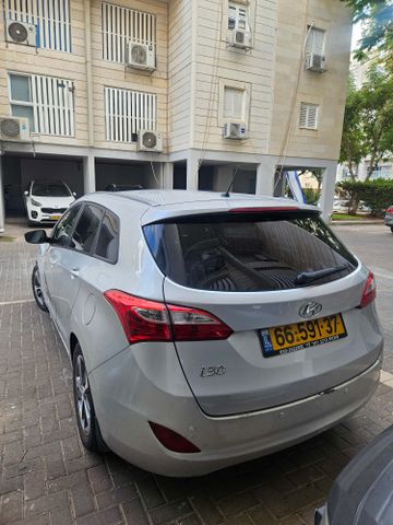 יונדאי i30
