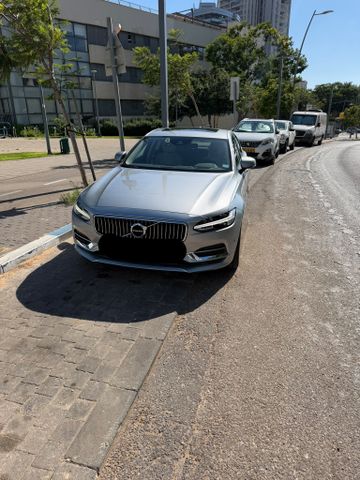 וולוו S90