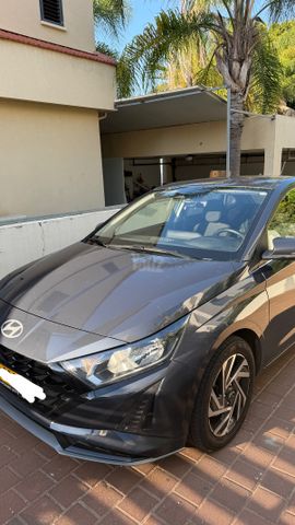 יונדאי i20