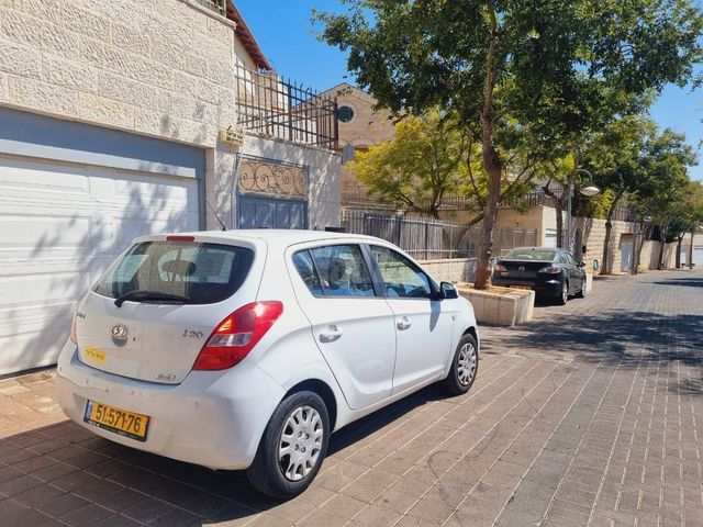 יונדאי i20