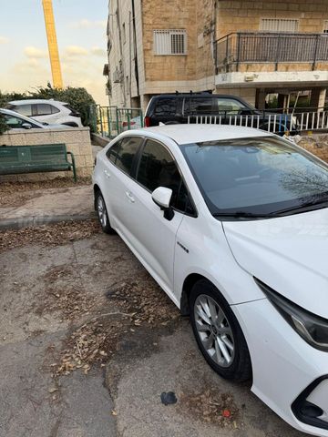 מודעת רכב טויוטה קורולה