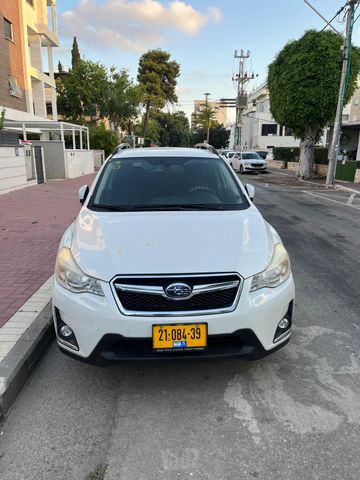 מודעת רכב סובארו XV