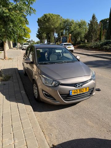 יונדאי i20