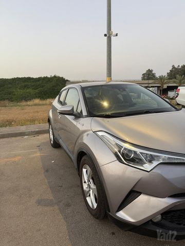 טויוטה C-HR