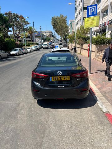 מאזדה 3