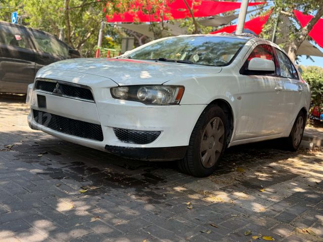 מודעת רכב מיצובישי לנסר