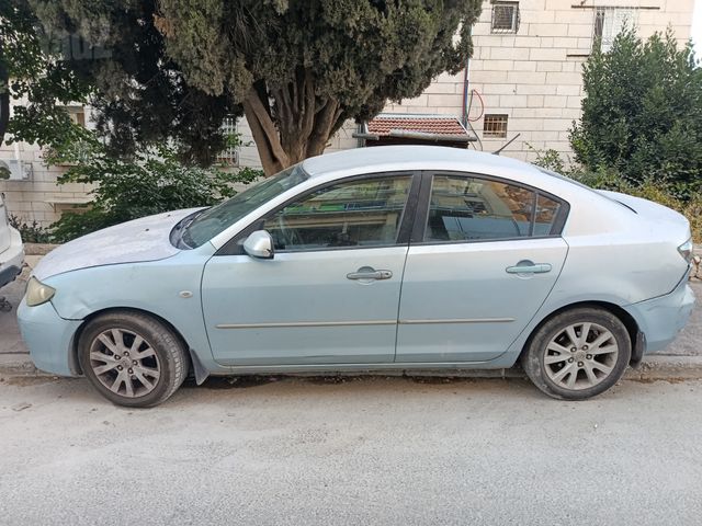 מודעת רכב מאזדה 3
