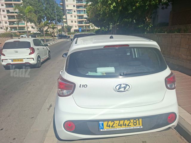 יונדאי i10