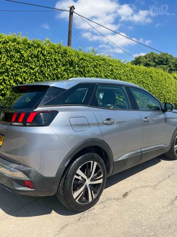 פיג'ו 3008