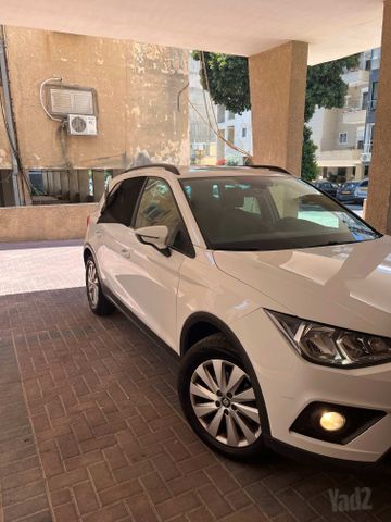 סיאט ארונה