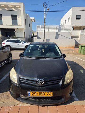 טויוטה אוריס