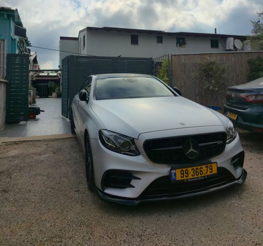 מודעת רכב מרצדס-בנץ E-class