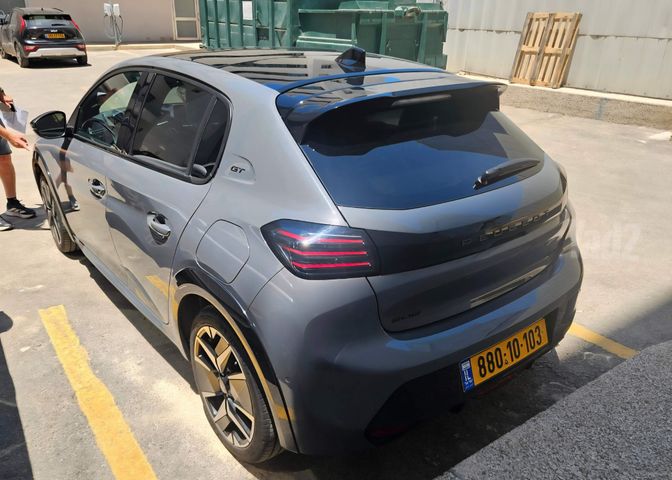 פיג'ו 208