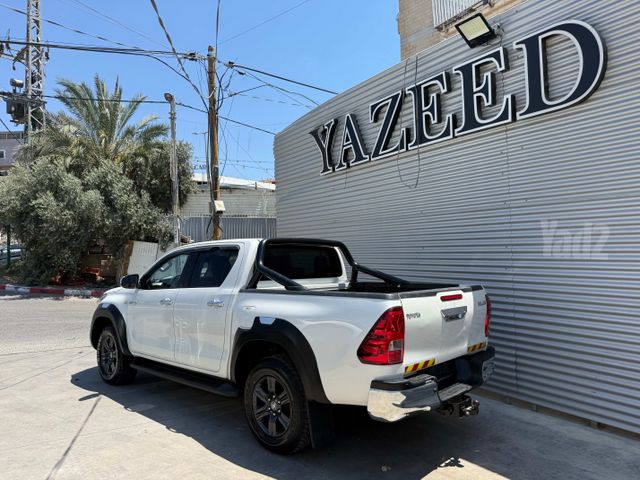 טויוטה היילקס