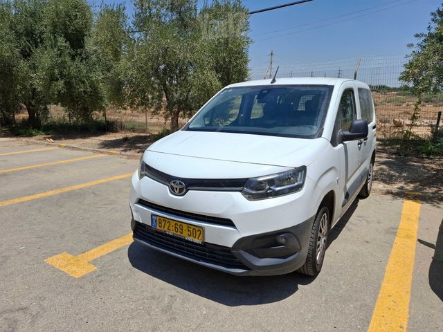 טויוטה פרואייס סיטי