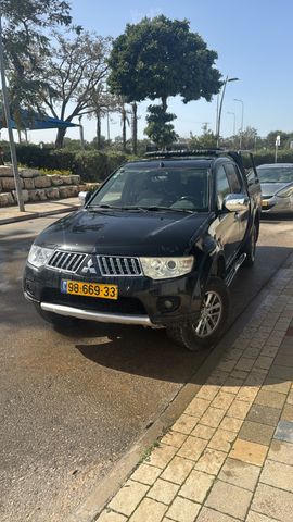 מודעת רכב מיצובישי טרייטון / L200