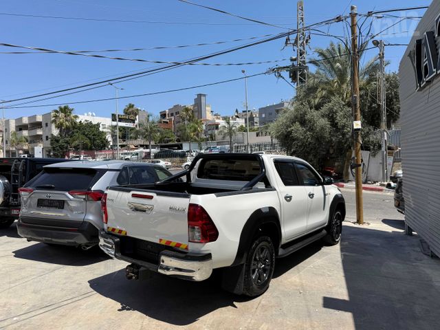 טויוטה היילקס