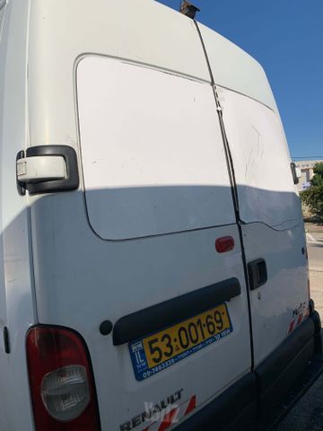 רנו מאסטר