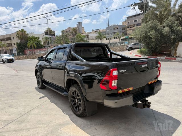 טויוטה היילקס