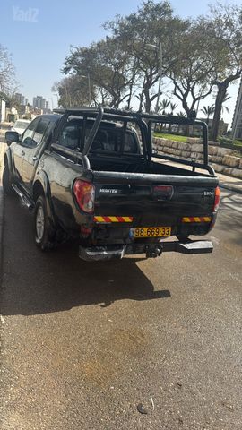מיצובישי טרייטון / L200