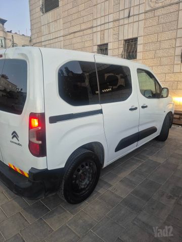 מודעת רכב סיטרואן ברלינגו