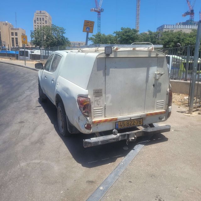 מודעת רכב מיצובישי טרייטון / L200