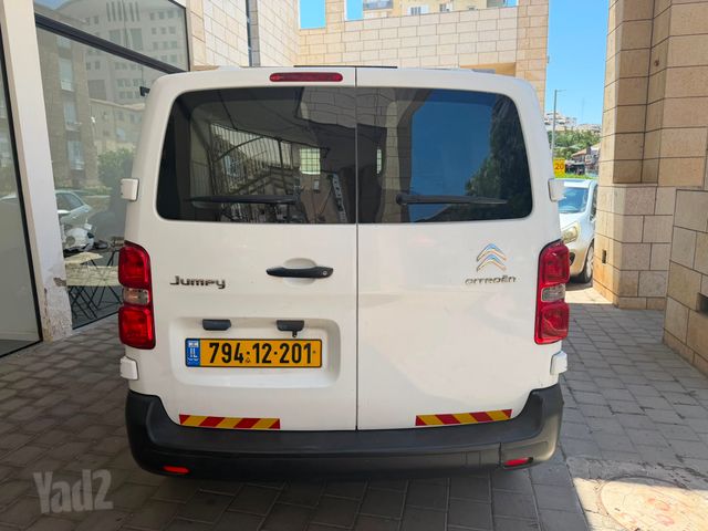 מודעת רכב סיטרואן ג'אמפי
