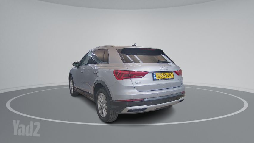 אאודי Q3